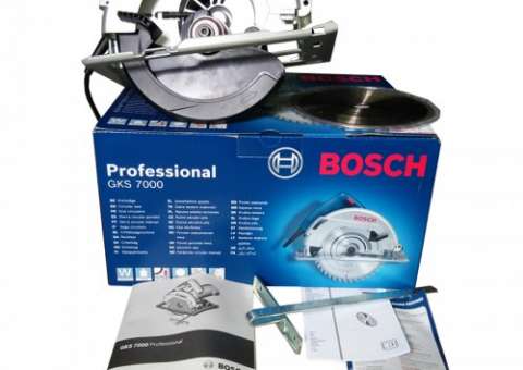 Máy cắt gỗ Bosch GKS 7000 cầm tay tiện dụng cho hiệu quả cao